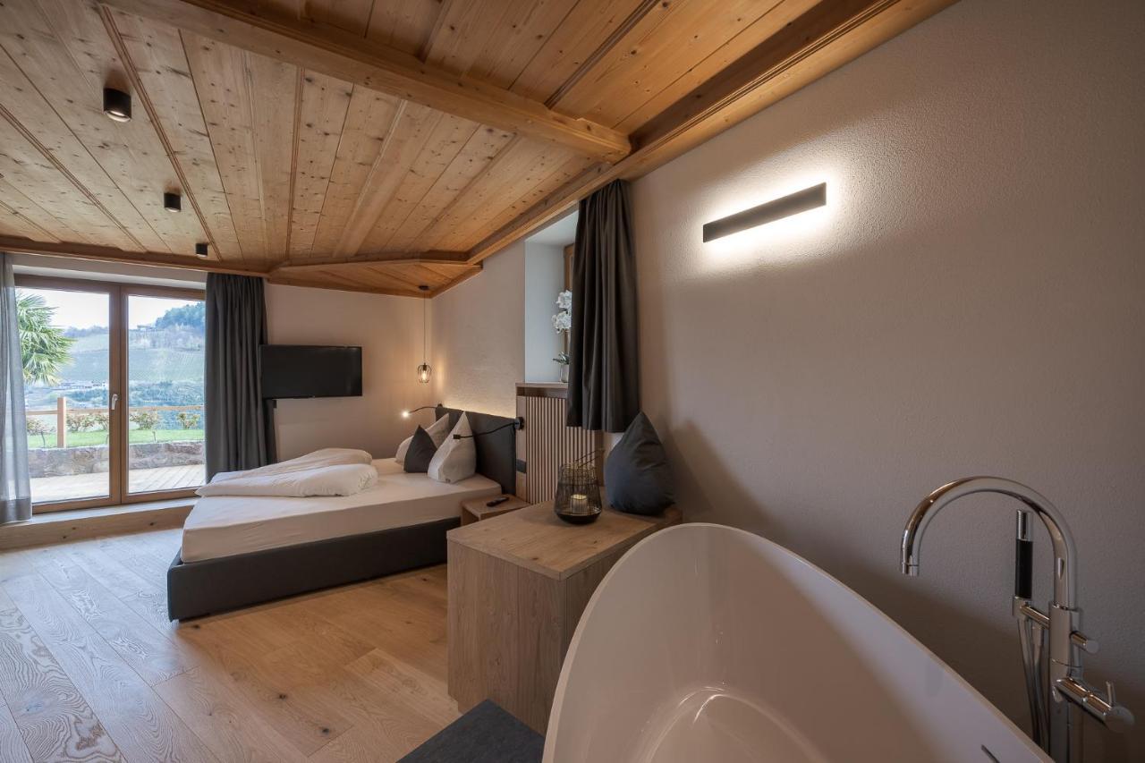 Aparthotel Abina Lana Hoehe Buitenkant foto