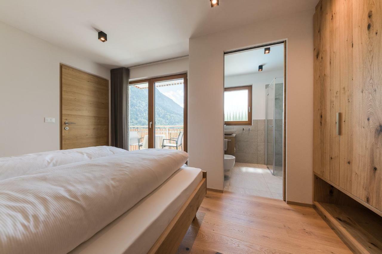Aparthotel Abina Lana Hoehe Buitenkant foto
