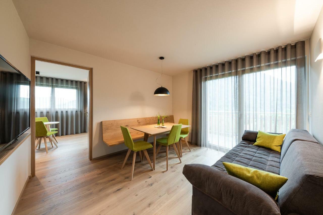 Aparthotel Abina Lana Hoehe Buitenkant foto