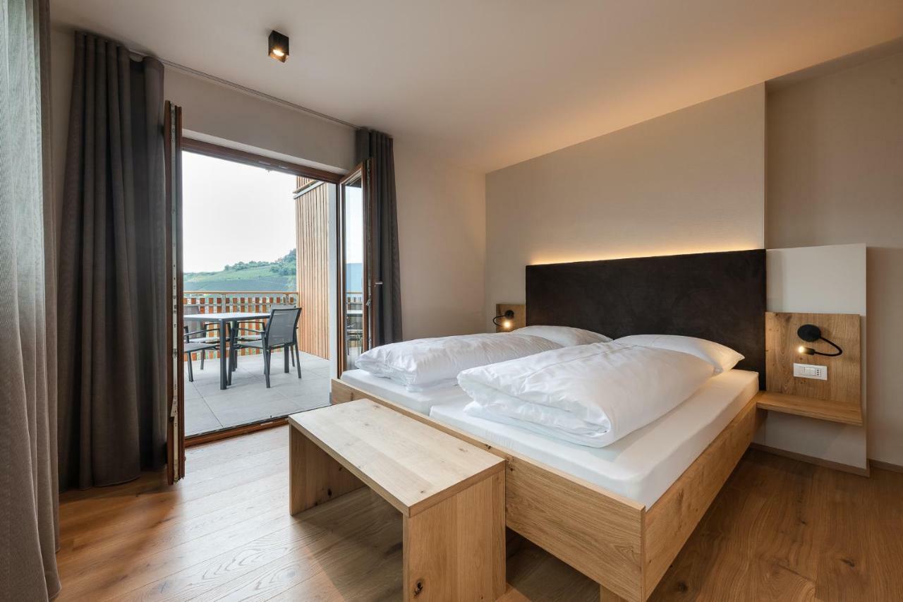 Aparthotel Abina Lana Hoehe Buitenkant foto